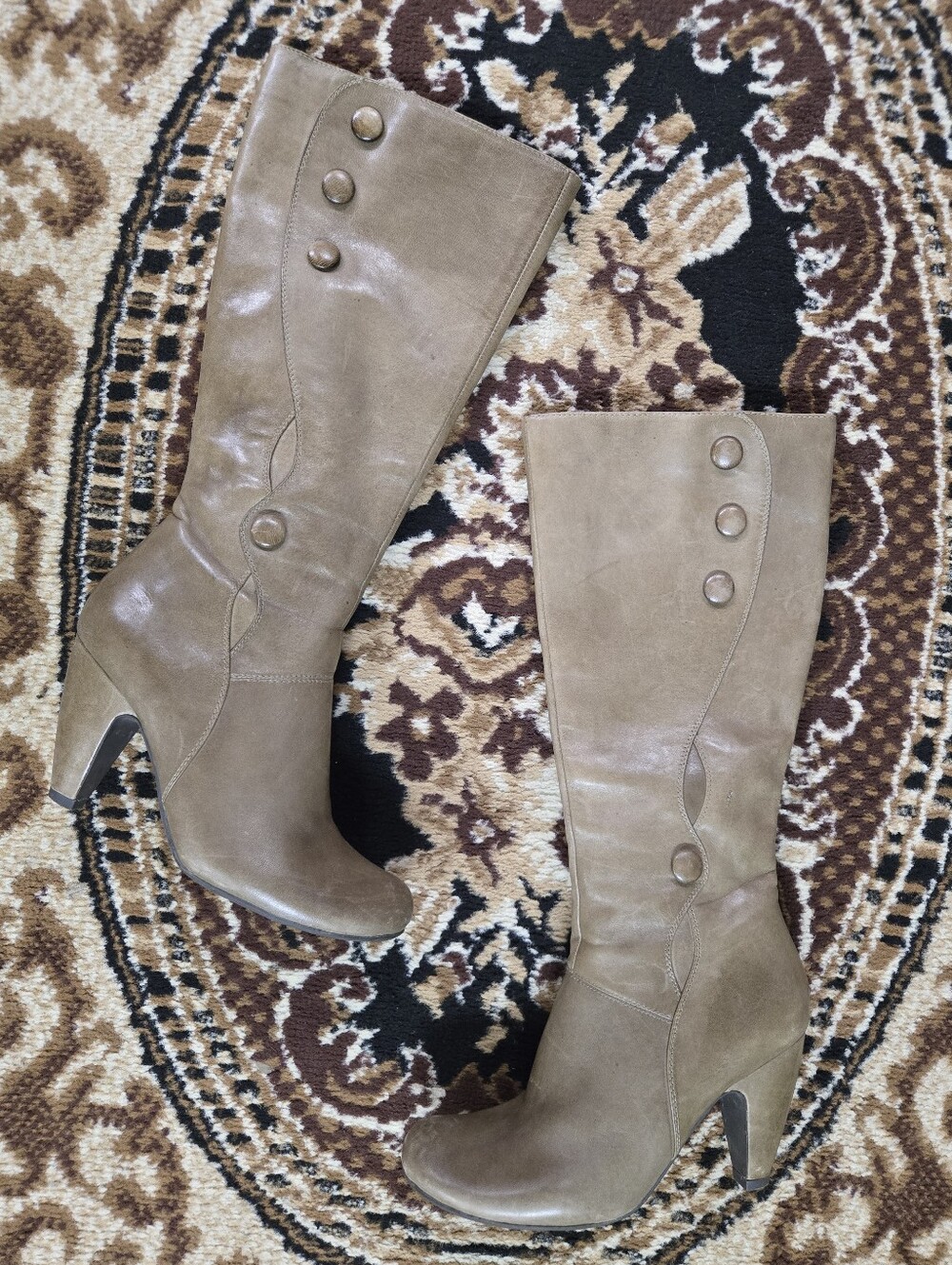 Y2K Light Brown Tan Leather Knee High Boots Heels Heeled Boots Buttons Miz Mooz